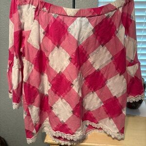 Sharon Young Sz M Pink & White Off-Shoulder Plaid Top with Lace Trim